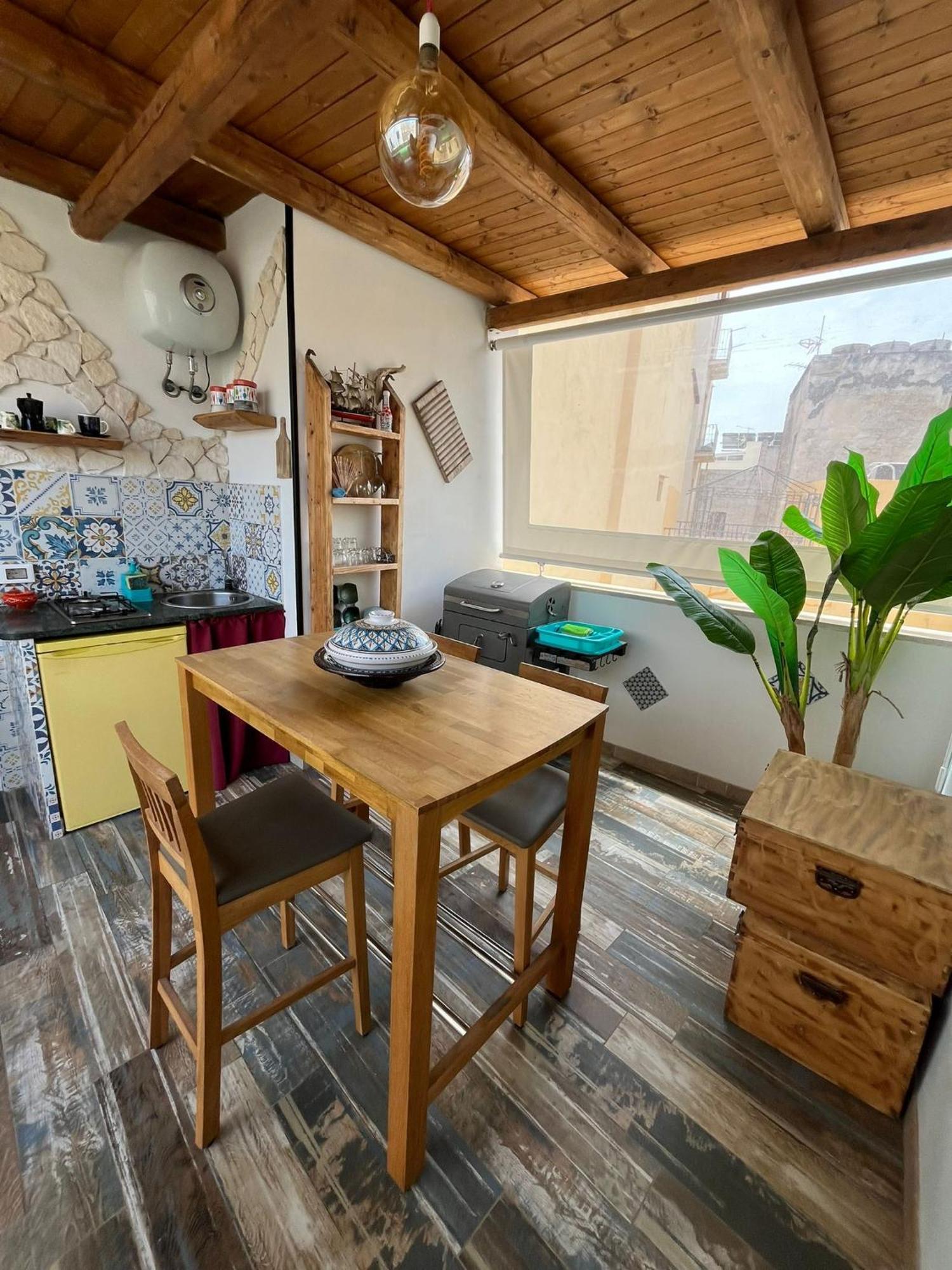 Casa Di Dalila Apartment Трапани Екстериор снимка