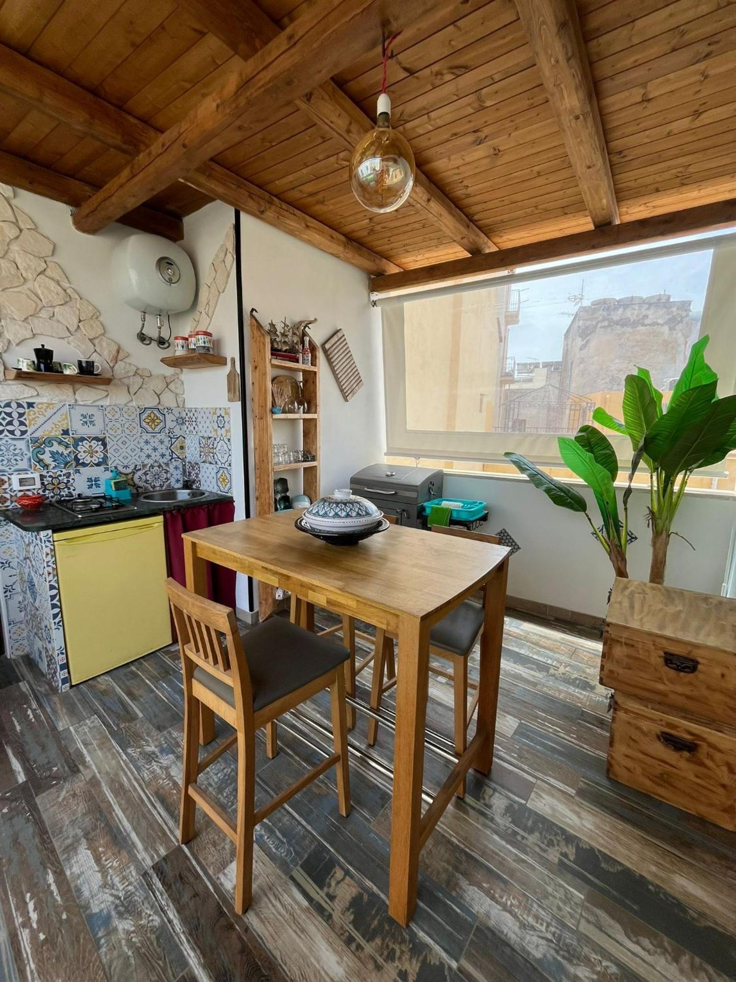 Casa Di Dalila Apartment Трапани Екстериор снимка