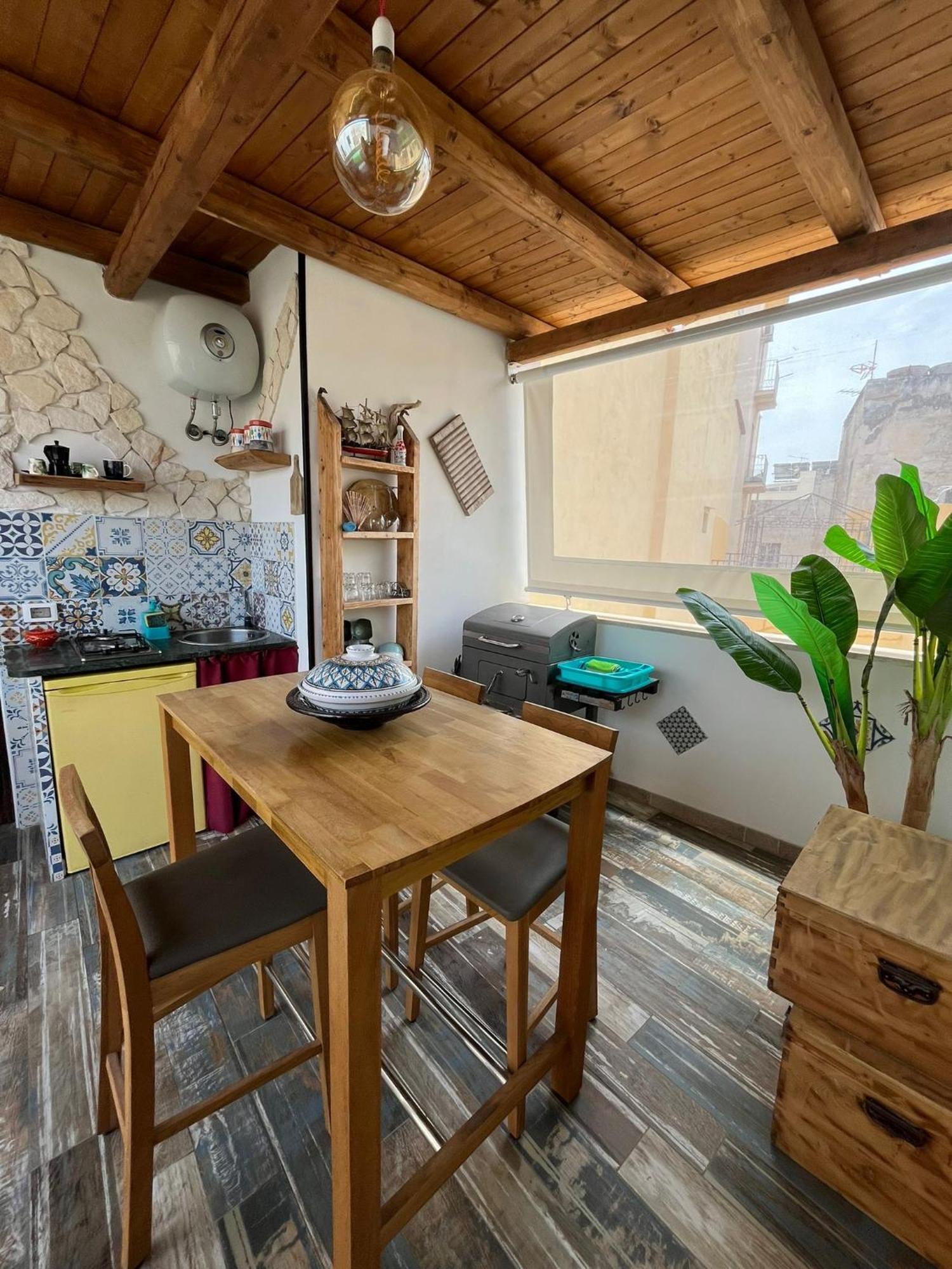 Casa Di Dalila Apartment Трапани Екстериор снимка